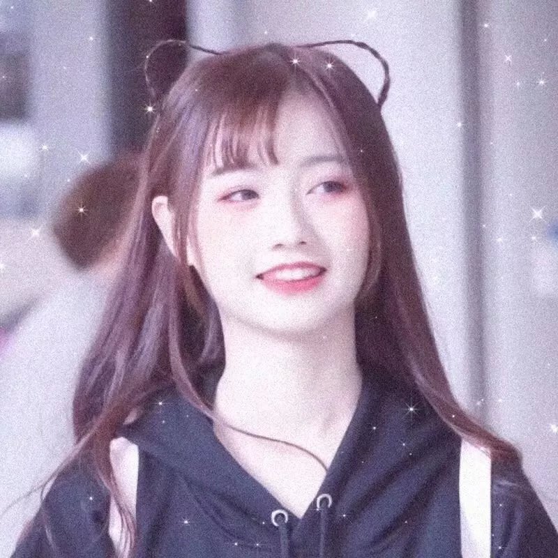 彼女×彼女×彼女海报